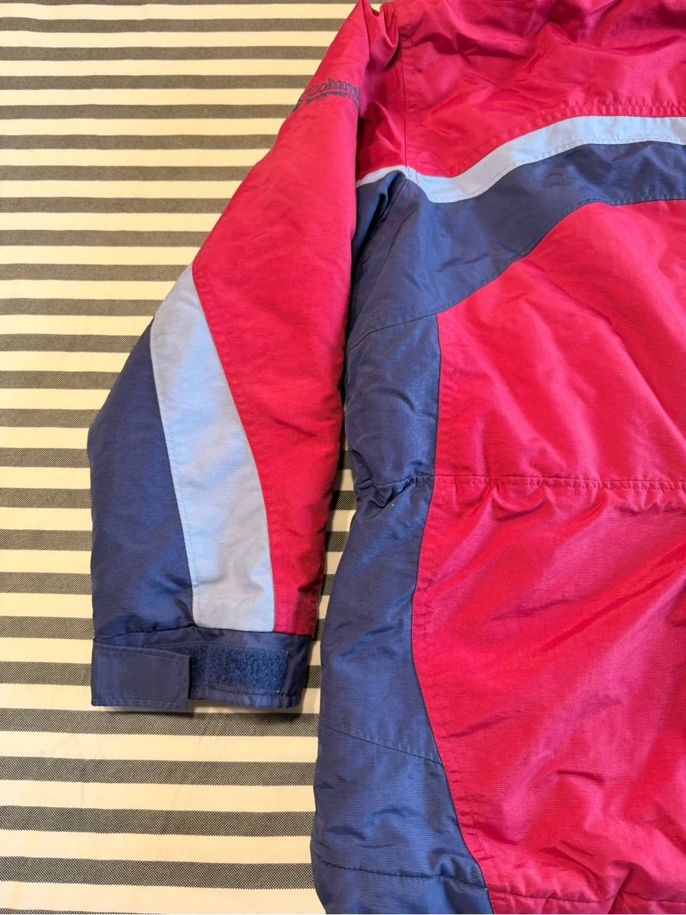 Columbia Sportswear Company no holes